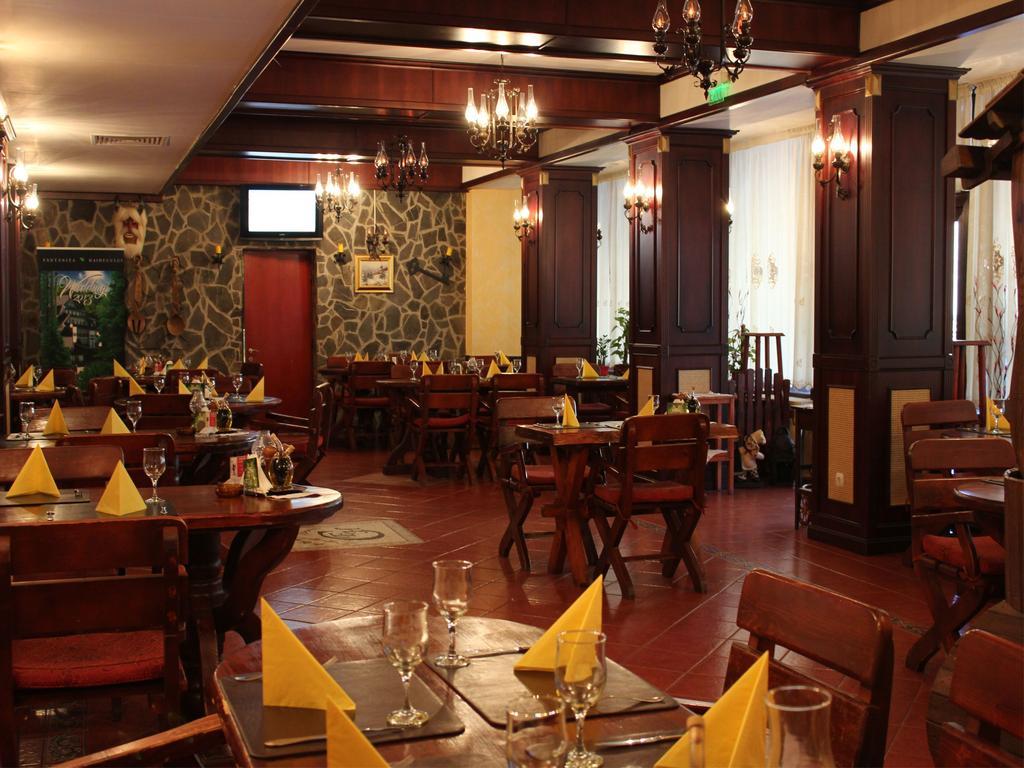 Hotel Fantanita Haiducului Bradu  ภายนอก รูปภาพ